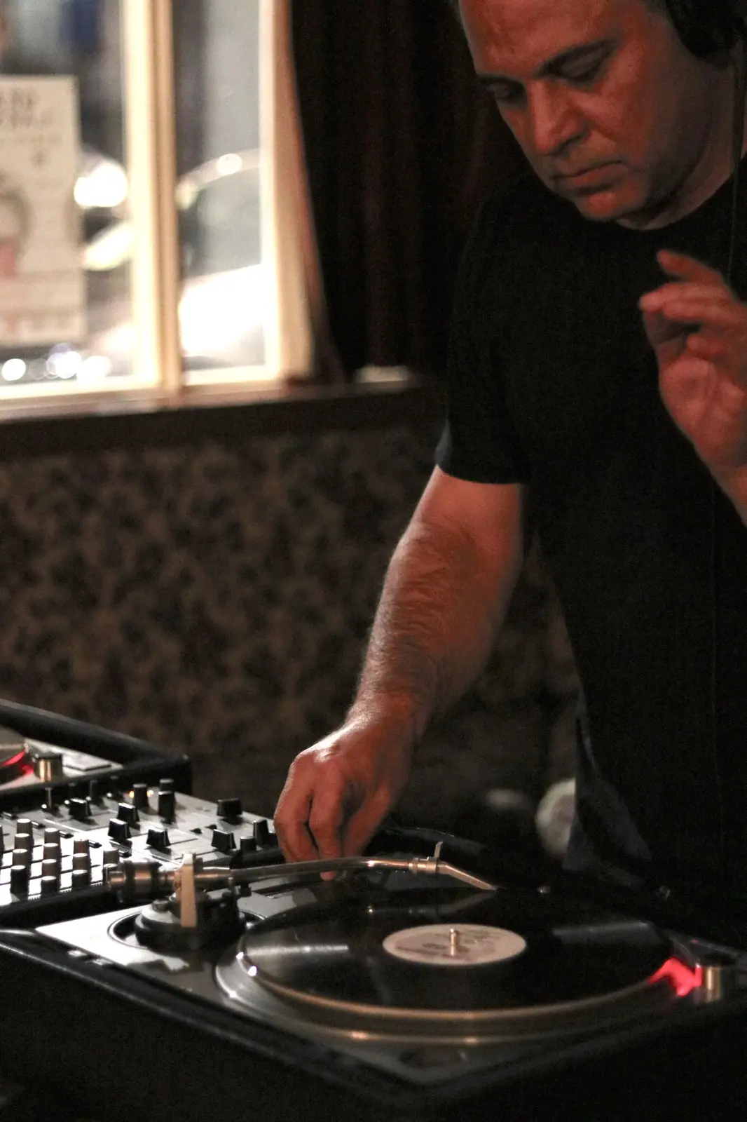 Sam Cutri performing on vinyl turntables
